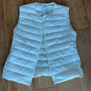 Uniqlo Vest with pouch